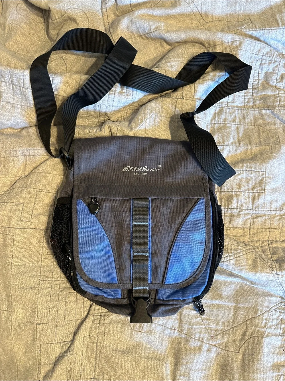 NWT Eddie Bauer Two-Tone Blue and Gray Messenger Crossbody